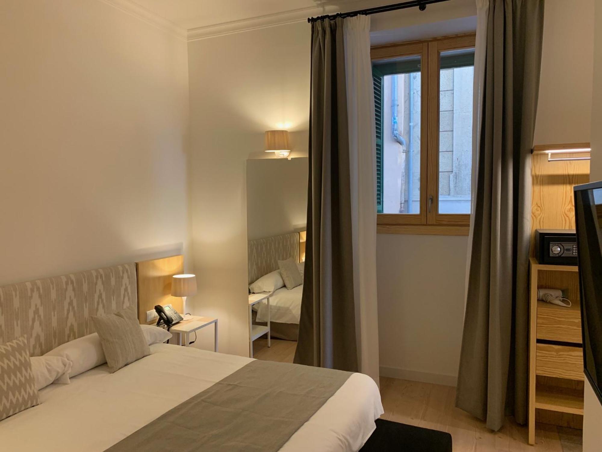 Soller Center Hotel Room photo